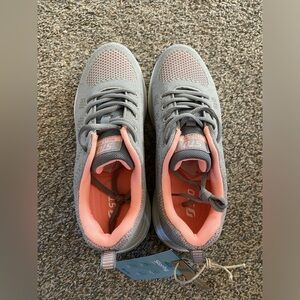 Women’s STQ Slorhy Series gray and pink walking shoes size 8.5